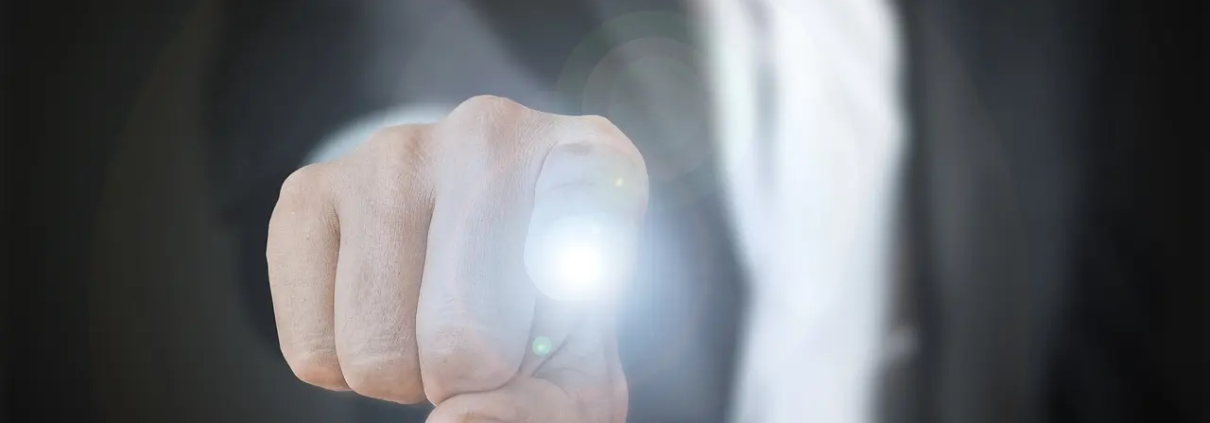 Hvad er elafgift? Så meget koster den - og sådan sparer du