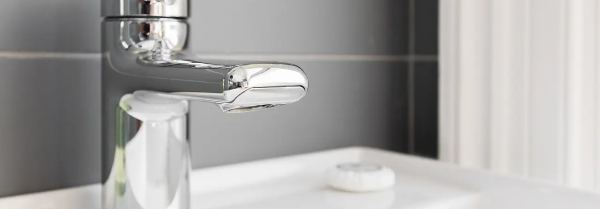 Morgenrutine med tre børn og ét badeværelse